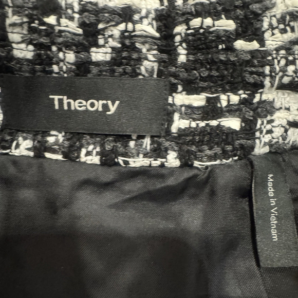 Theory Slim Crop Moto Jacket Blazer Size:2 Black White Rubber Plaid Tweed $565 - Picture 10 of 16